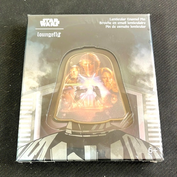 Star Wars Jewelry - Star Wars x Loungefly Limited Edition XL Collectable Pin